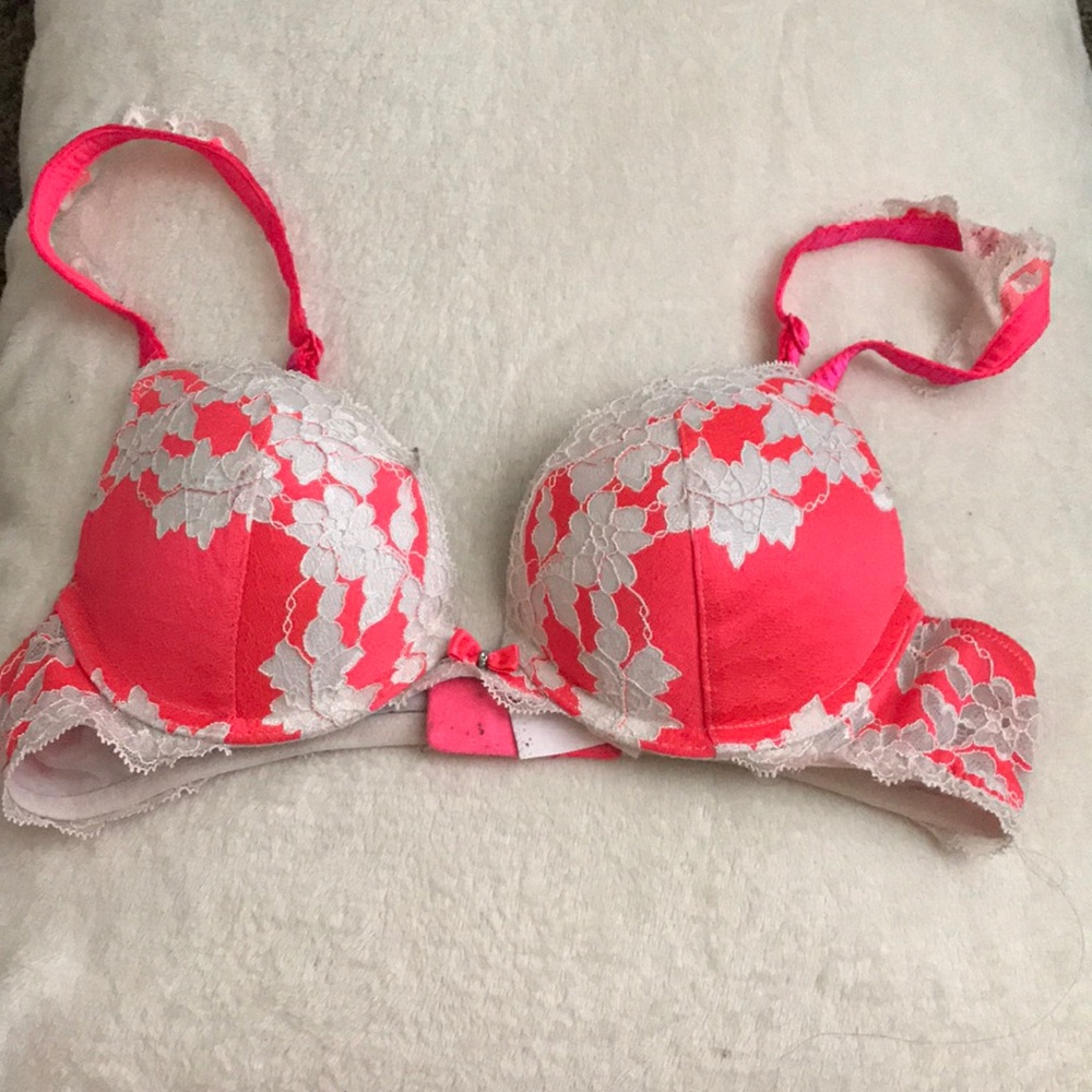 34A Victoria’s Secret hot coral and lace bra